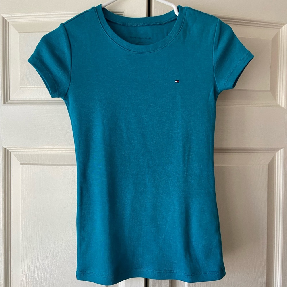 blue t shirt